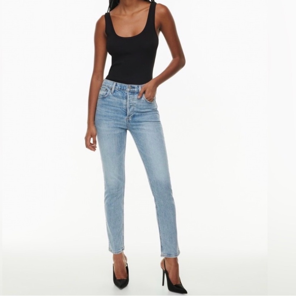 Denim Forum Yoko High Rise Jean Light Wash Size 26 Length 28”